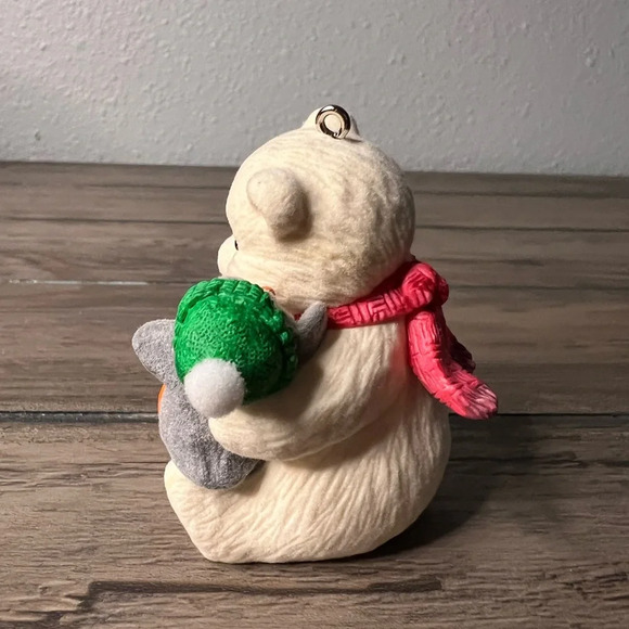 Hallmark NEW 2013 “Sharing A Secret” Christmas 13th in Snowball & Tuxedo series - Picture 7 of 10